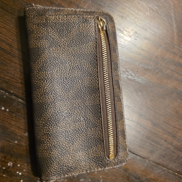 Michael Kors Jet Set Travel Small Smartphone Wallet - Picture 2 of 3